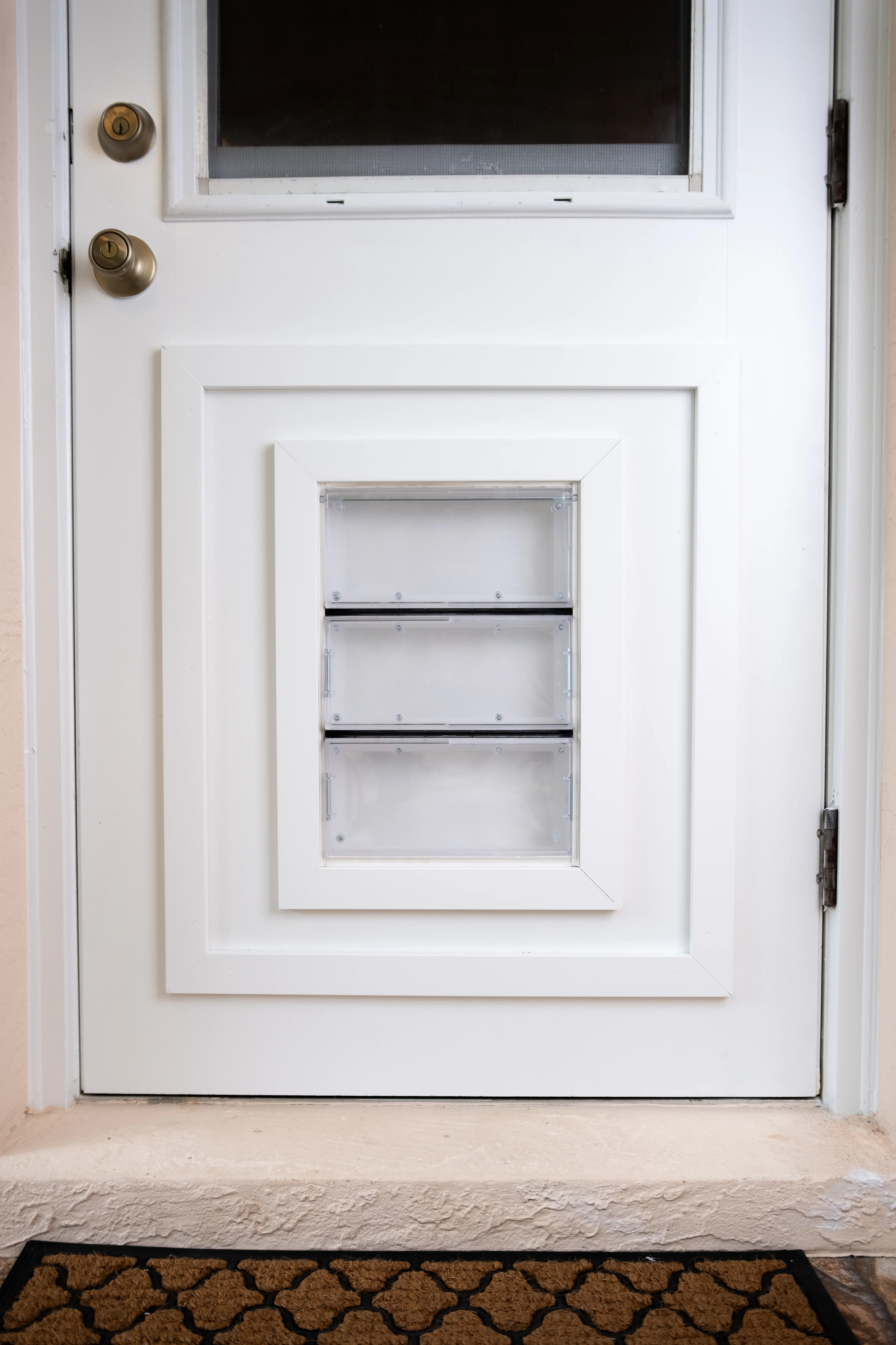 Hurricane Impact Rated Guard Dog Pet Door - Image 6